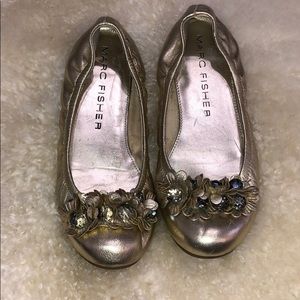 SOLD. Marc Fisher gold flats